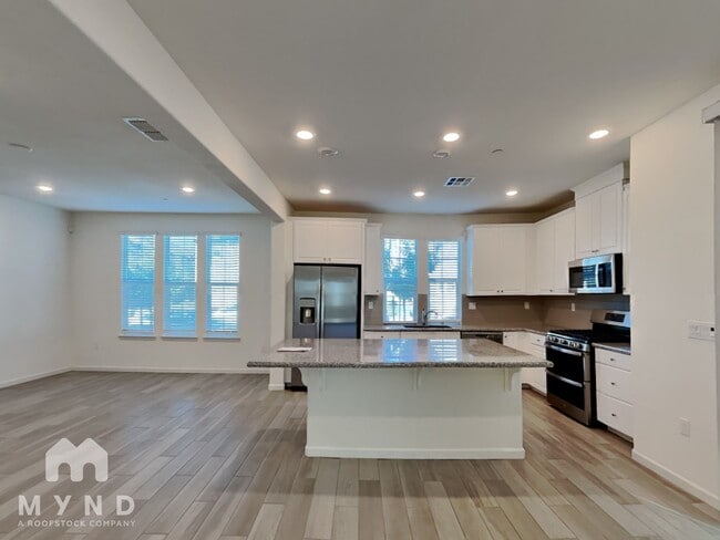 4017 Matterhorn Pl in Roseville, CA - Building Photo - Building Photo