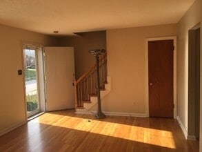 1833 1/2 Marietta Dr in Lexington, KY - Foto de edificio - Building Photo