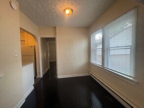 2010 Auburn Ave in Dayton, OH - Building Photo - Building Photo