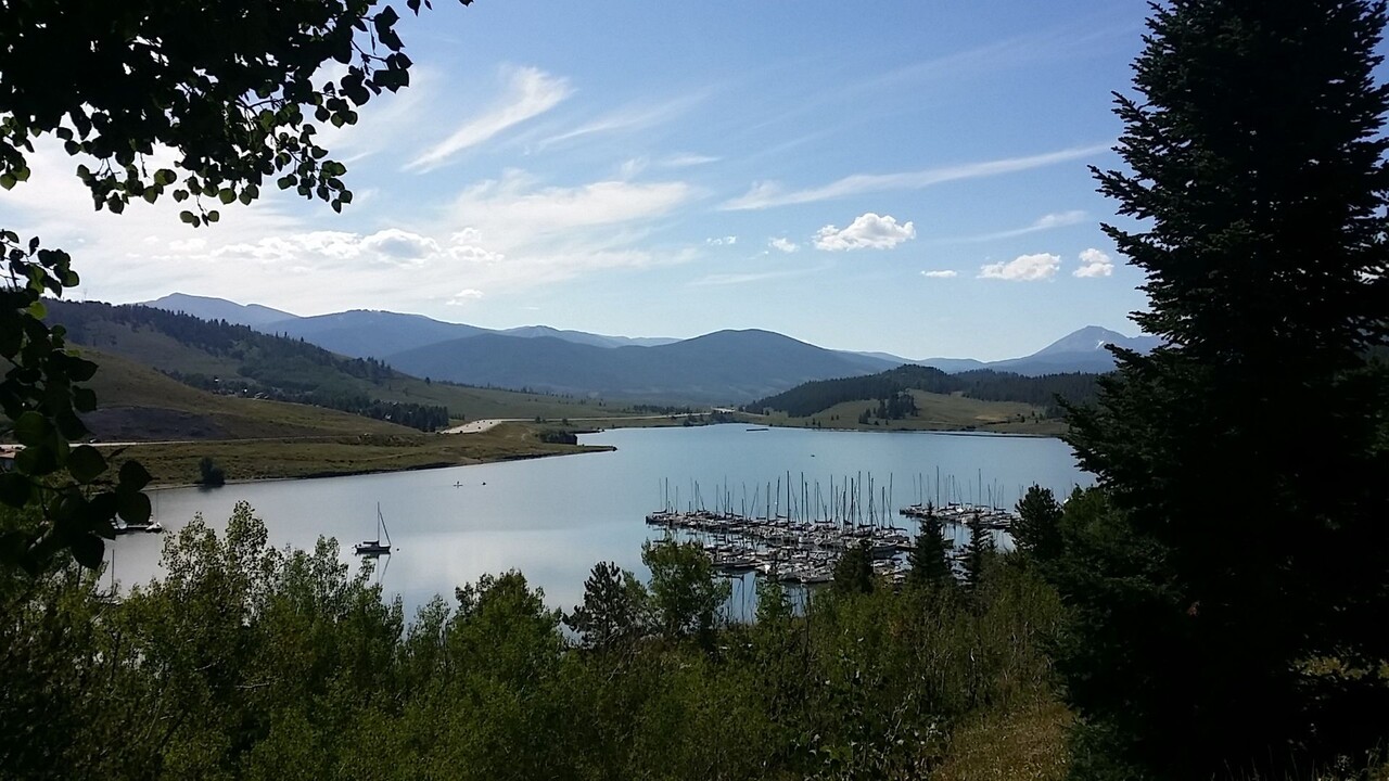240 La Bonte St in Dillon, CO - Building Photo