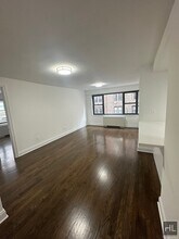 EAST 56 STREET in New York, NY - Building Photo - Building Photo