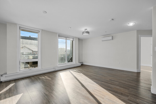 3569 Dutch Village Rd in Halifax, NS - Building Photo - Building Photo