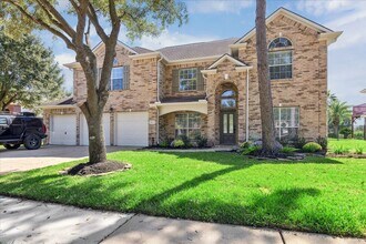 16523 E Canterra Cir in Houston, TX - Building Photo - Building Photo