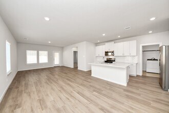 6808 Hart Oak Ct in Conroe, TX - Building Photo - Building Photo