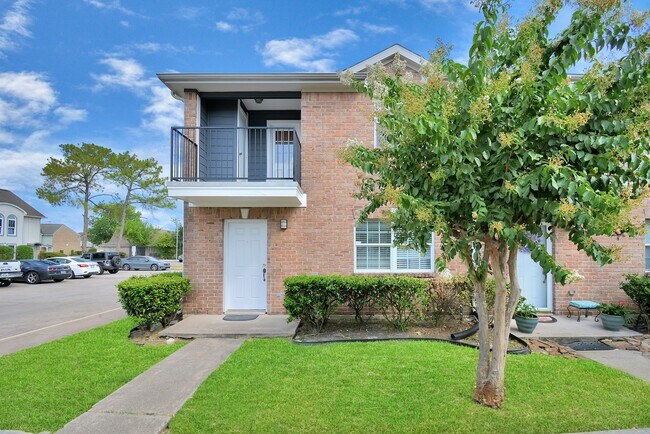 11899 Algonquin Dr in Houston, TX - Building Photo - Building Photo