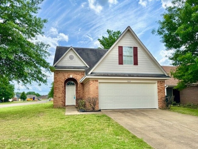 property at 1623 Central Trails Dr