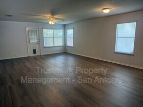 1314 Red Barn Run in Schertz, TX - Building Photo - Building Photo