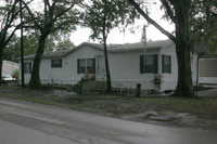 North Tampa Mobile Home Park in Tampa, FL - Building Photo - Building Photo