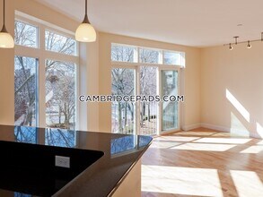 7 Cameron Ave in Cambridge, MA - Building Photo - Building Photo