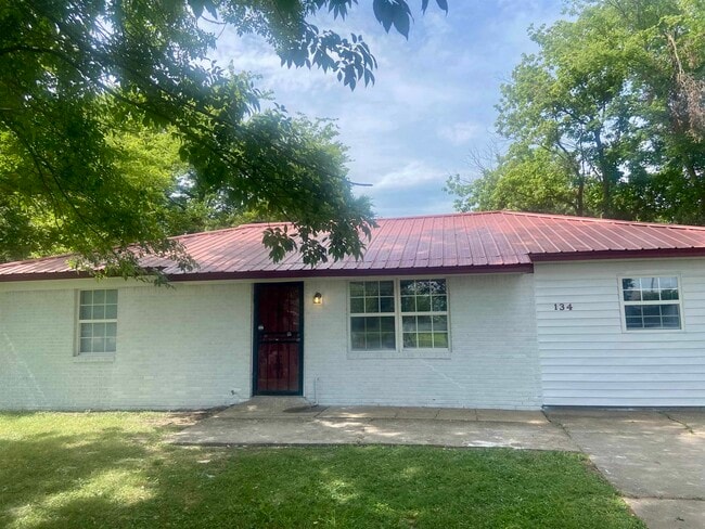 property at 134 S Gosnell St
