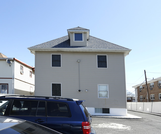 341 S Broad St in Elizabeth, NJ - Building Photo - Building Photo