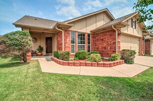 18112 Piedra Dr in Edmond, OK - Building Photo