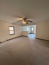 235 Ella St-Unit -Unit #1 in Mckees Rocks, PA - Building Photo - Building Photo