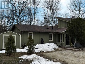 128 Drakes Path in Blue Mountains, ON - Building Photo