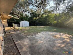 1400 N East St in Belton, TX - Building Photo - Building Photo