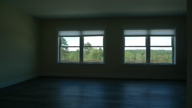 684 Pleasant St in Blue Hill, ME - Building Photo - Building Photo
