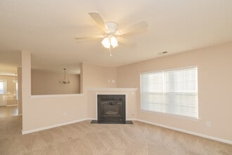 1117 Deerberry Rd in Hanahan, SC - Building Photo - Building Photo