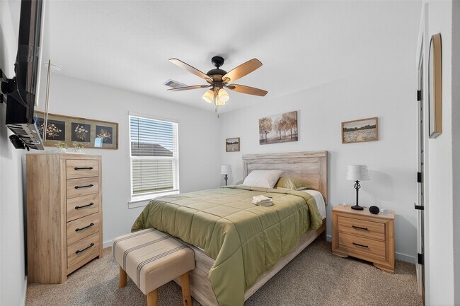 3233 Creston Gate Dr in Houston, TX - Building Photo - Building Photo