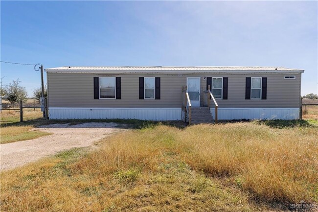 13939 Holly Rd in Lyford, TX - Building Photo - Building Photo