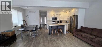 196 Sydney St S in Kitchener, ON - Building Photo - Building Photo