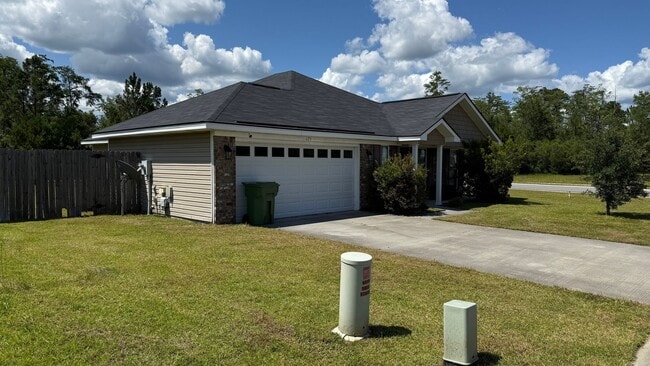175 Grandview Dr in Hinesville, GA - Building Photo - Building Photo