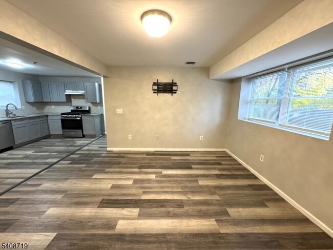 40 Hinsdale Pl in Newark, NJ - Building Photo - Building Photo