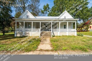 412 Brignola St in Talladega, AL - Building Photo