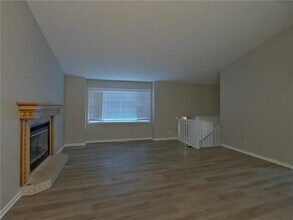 12015 60th Pl N in Minneapolis, MN - Building Photo - Building Photo