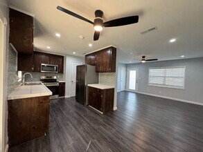 1220 Tennessee Ave in Lynn Haven, FL - Building Photo - Building Photo