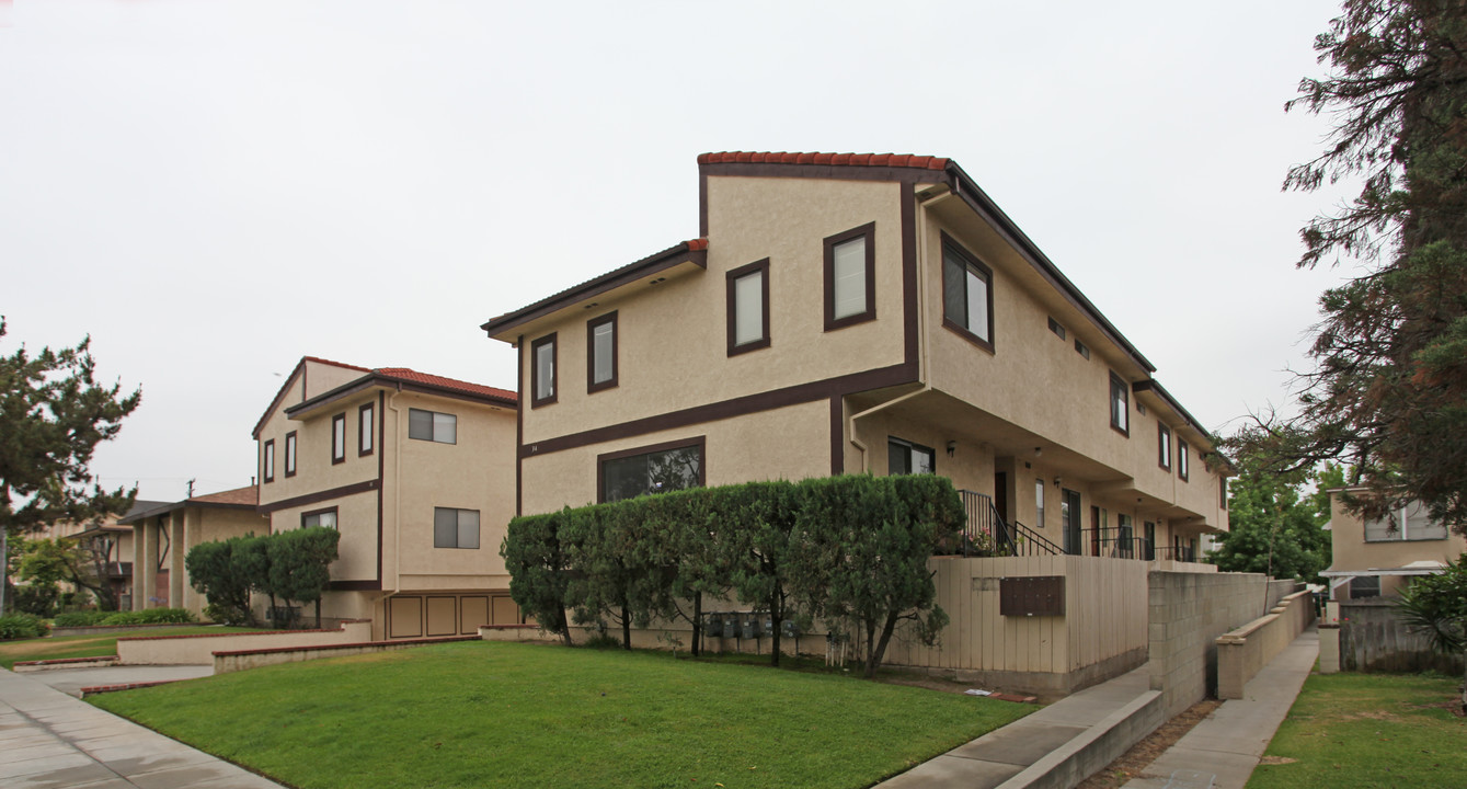 34-38 Bonita St in Arcadia, CA - Building Photo