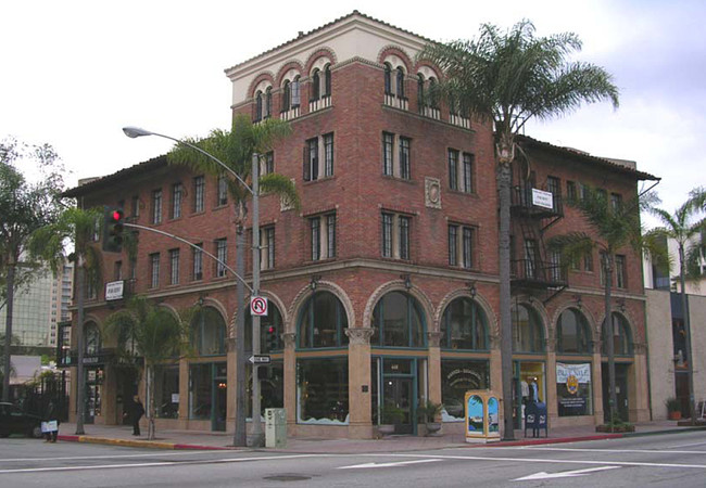 The Broadlind in Long Beach, CA - Foto de edificio - Building Photo