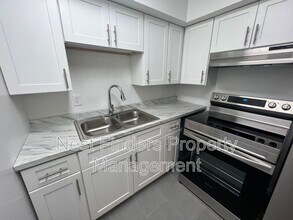 1318 Sydney Pl in Jacksonville, FL - Building Photo - Building Photo