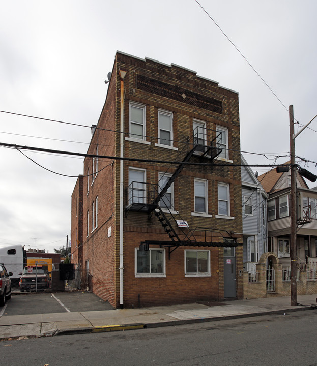 149 Columbia Ave in Passaic, NJ - Building Photo