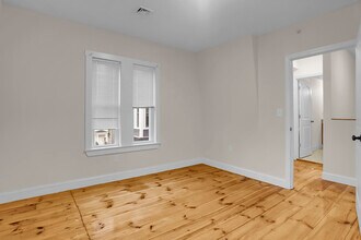 29-33 Highland Ave in Fitchburg, MA - Foto de edificio - Building Photo