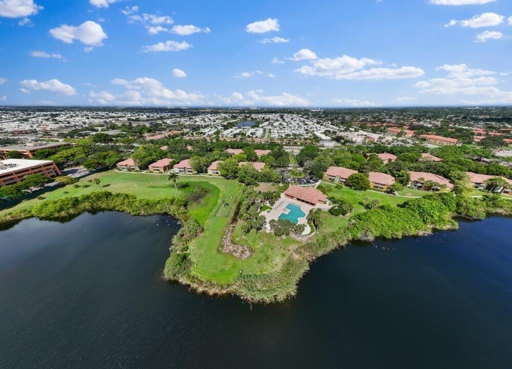 Whaler's Cove in Boynton Beach, FL - Building Photo