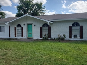 4001 Salem Dr in Garland, TX - Building Photo - Building Photo