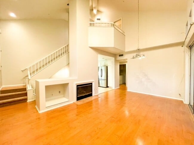 2684 Dietrich Dr in Tustin, CA - Building Photo - Building Photo