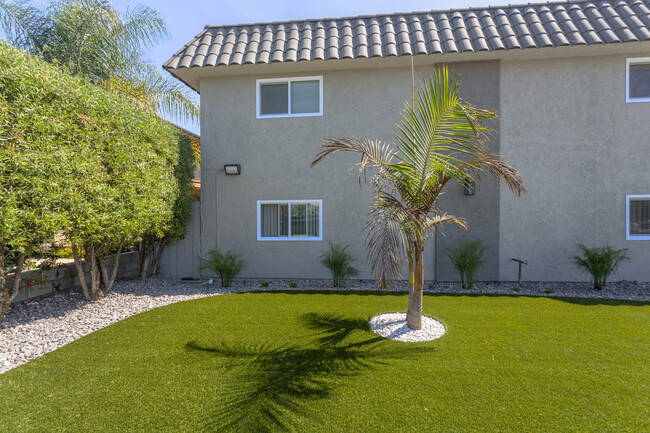 Casa Blanca in San Diego, CA - Building Photo - Other