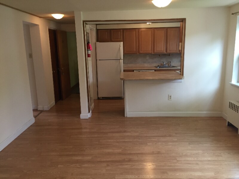 211 Easterly Pkwy, Unit August in State College, PA - Building Photo