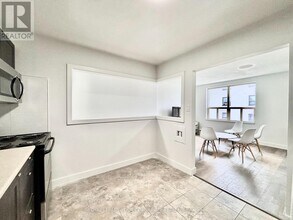 2475 Dufferin St in Toronto, ON - Building Photo - Building Photo