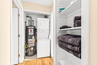 18377 Sharon Ln, Unit SI ID1032361P in Roseville, MI - Building Photo - Building Photo