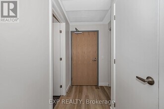 211 Armstrong St in Ottawa, ON - Building Photo - Building Photo