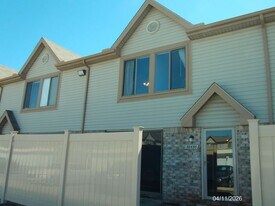 50450 Bay Run N in Chesterfield, MI - Building Photo