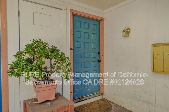 1921 28th St in Sacramento, CA - Building Photo - Building Photo