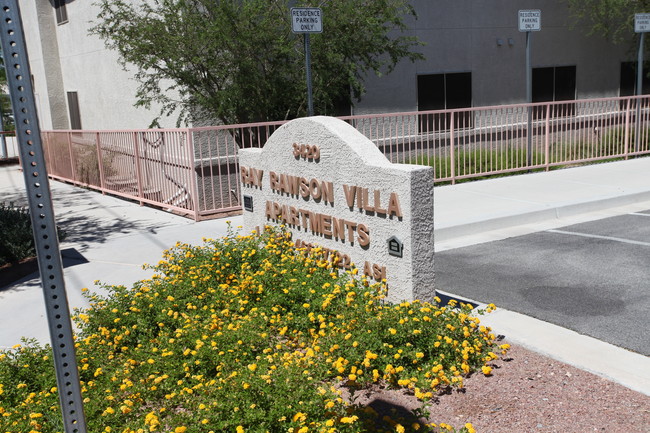 Ray Rawson Villa Apartments in Las Vegas, NV - Building Photo - Building Photo