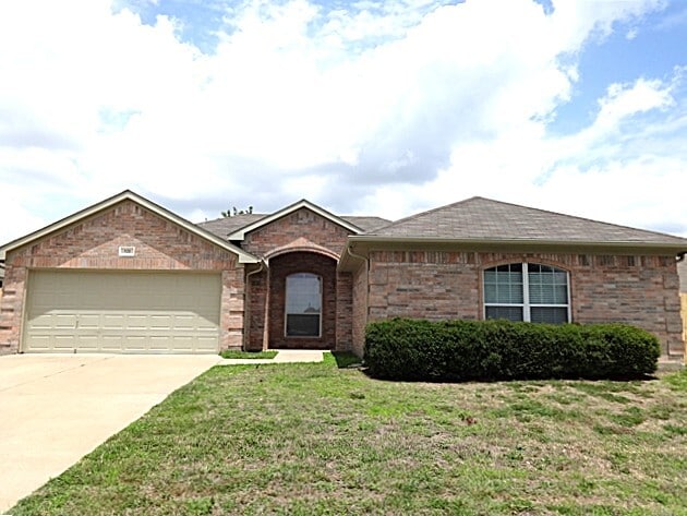 521 Fossil Lake Ct