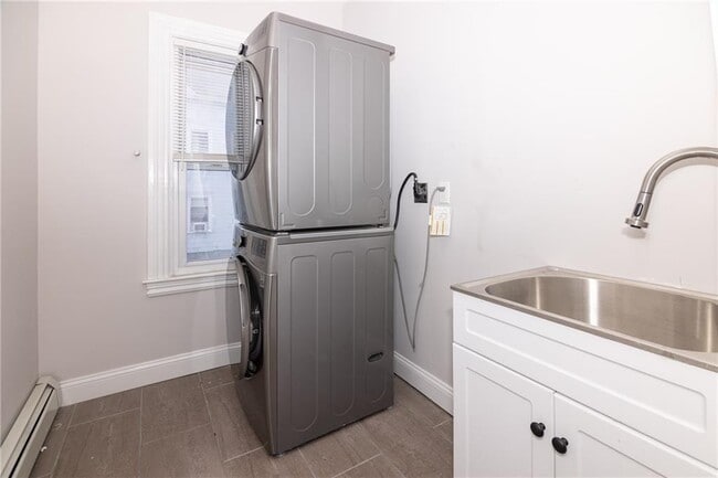 376 Hope St in Providence, RI - Building Photo - Building Photo