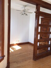 2523 California N Ave, Unit 1 in Chicago, IL - Building Photo - Building Photo