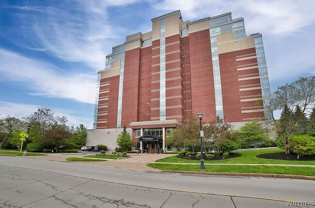 property at 132 Lakefront Blvd