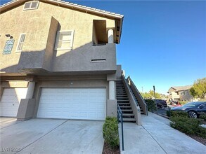 2052 Jade Creek St in Las Vegas, NV - Building Photo - Building Photo